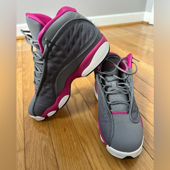 Girls Air Jordan Retro 13 Cool Grey/Fusion Pink Grade School Size